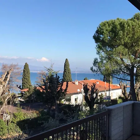 Apartment Casa Mary Tre - Attico Con Terrazza A 2 Passi Dal Sirmione