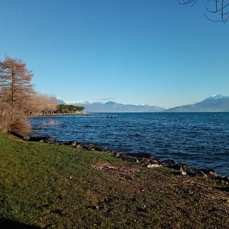 Apartment Casa Mary Tre - Attico Con Terrazza A 2 Passi Dal Sirmione